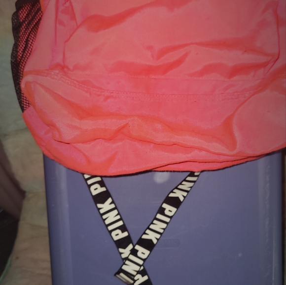 Pink backpack - Picture 2 of 4